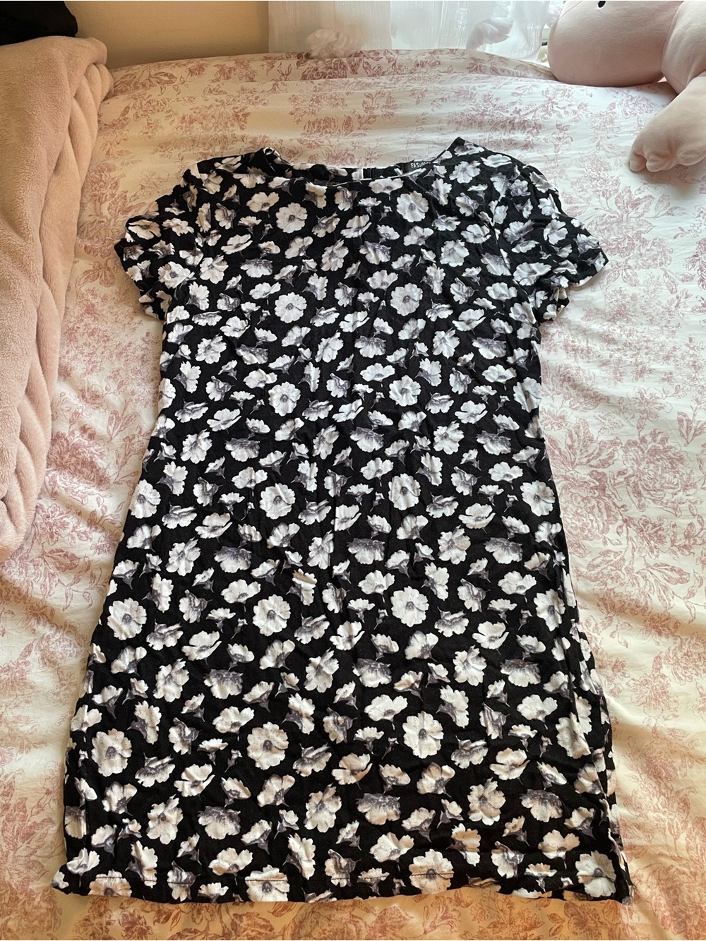 Fashion Union Black Floral Short Sleeve Dress